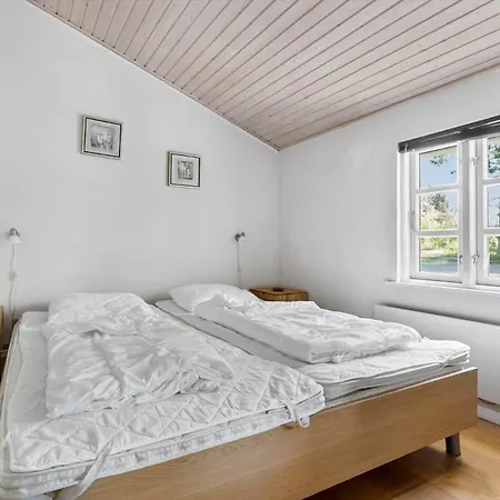 Semesterbostad 2516-nexo-margrethevej-7 Neksø